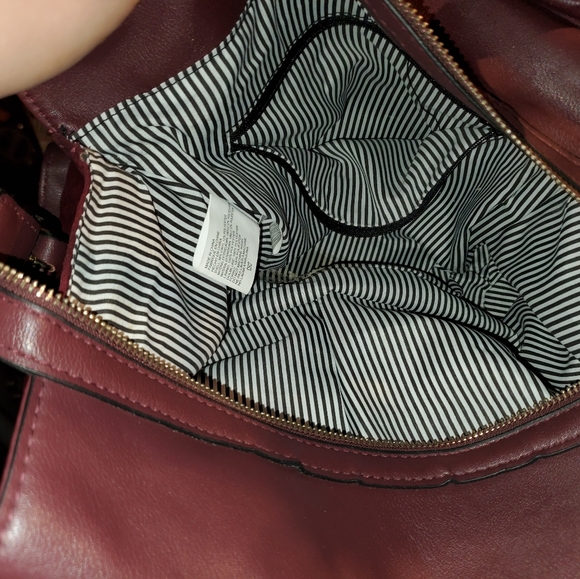 Purses - Picture 6 of 15